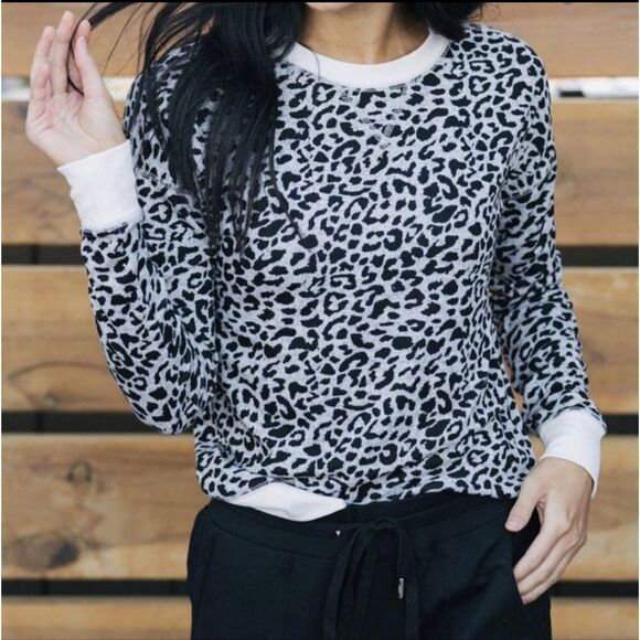 Zyia Leopard Print Sweatshirt Long Sleeve Crew sz Large - Picture 1 of 7